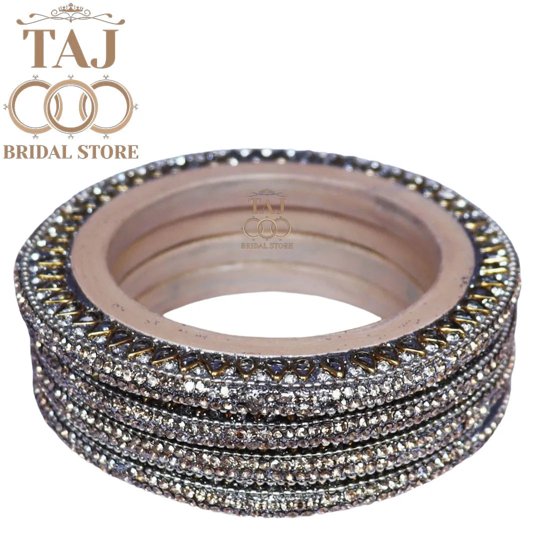 Lac Bangadi in Silver White Colour With Tilak Kundan Design (Set Of 4)