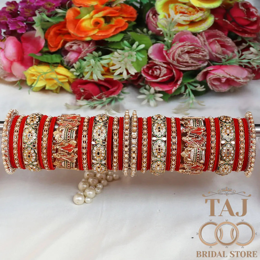Rajwadi Wedding Metal Chura Set With Beautiful Dulha Dulhan Design Kada