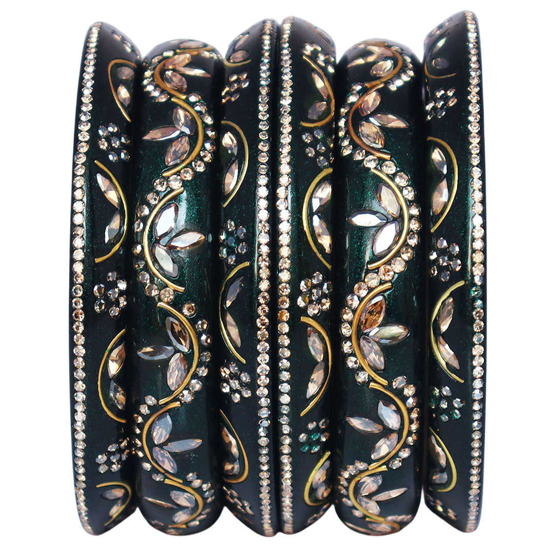 Fashionable Short Lac Bangles Set With Beautiful Kundan Design