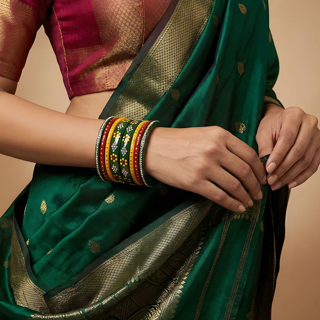 Rajasthani Dailywear Lac Bangles With Handpaint & Rhinestones Design