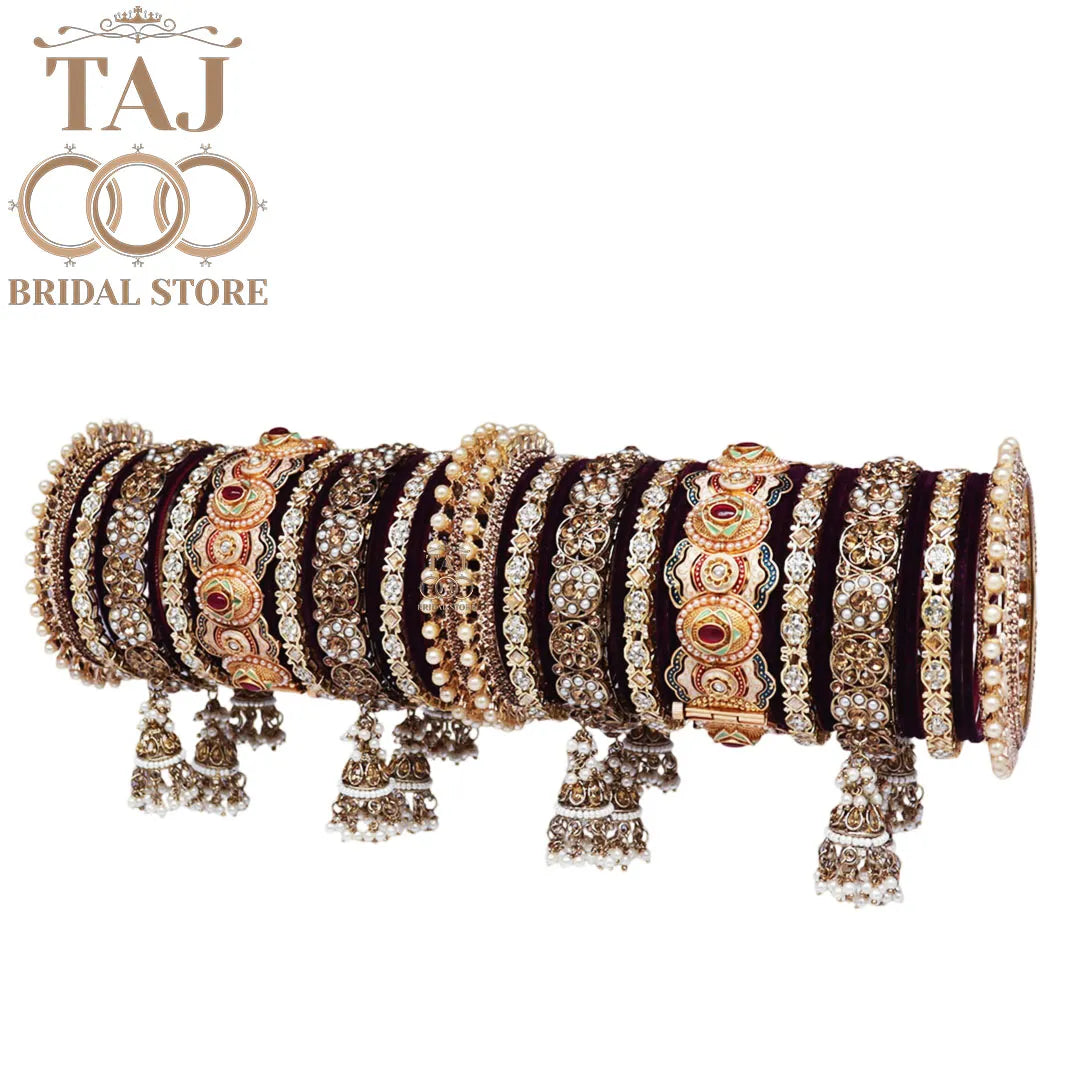 Rajwadi Style Bridal Bangles With Beautiful Antique Design Metal Kada