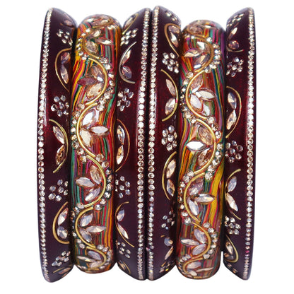 Fashionable Short Lac Bangles Set With Beautiful Kundan Design
