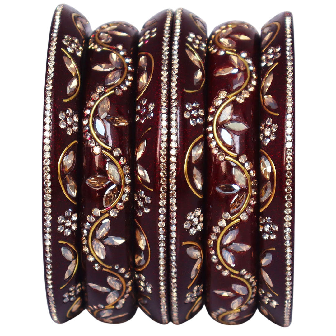 Fashionable Short Lac Bangles Set With Beautiful Kundan Design