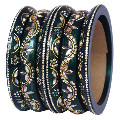 Fashionable Short Lac Bangles Set With Beautiful Kundan Design