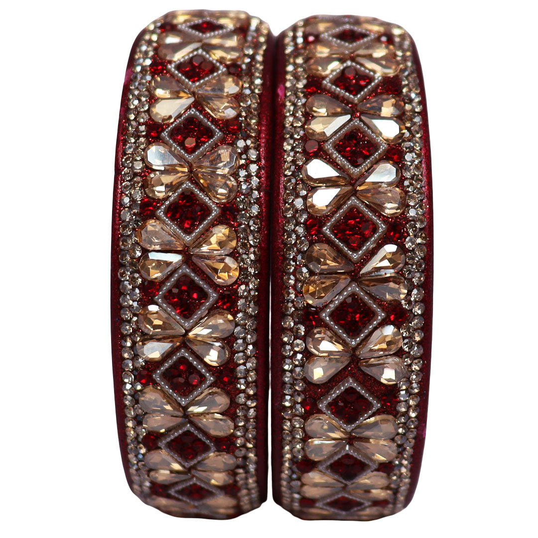 Beautifully designed Lac and Kundan work Kada