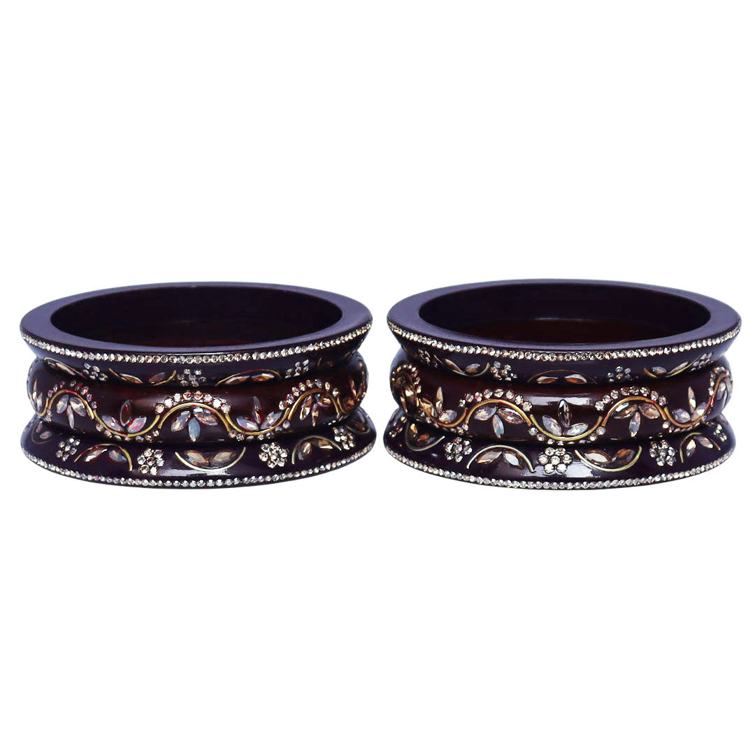 Fashionable Short Lac Bangles Set With Beautiful Kundan Design