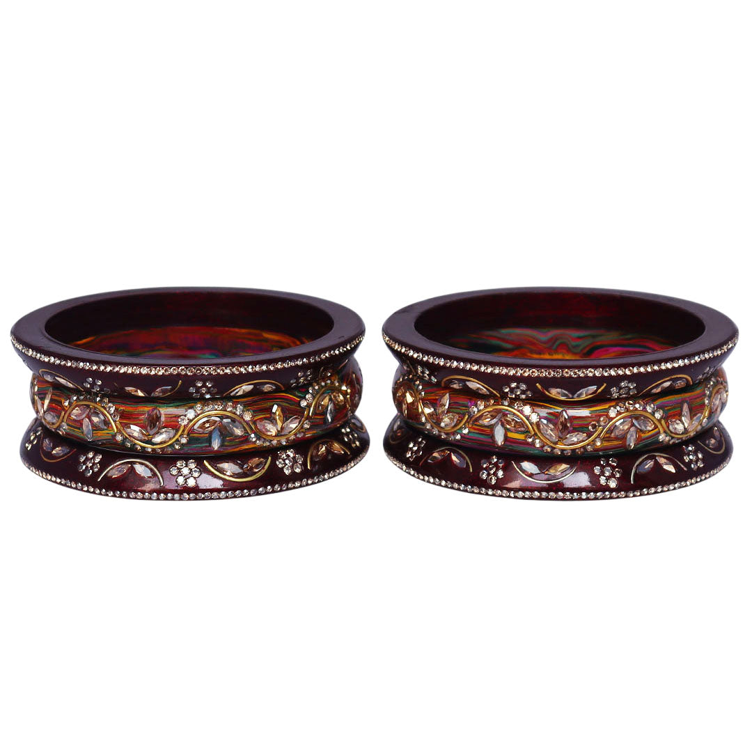 Fashionable Short Lac Bangles Set With Beautiful Kundan Design