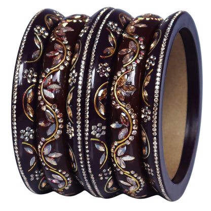 Fashionable Short Lac Bangles Set With Beautiful Kundan Design